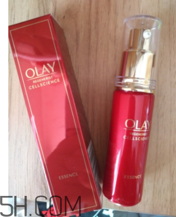 Olay小臉精華露是乳液嗎？用在哪一個步驟？