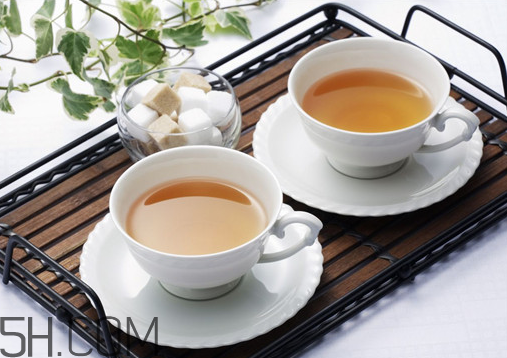 喝茶對(duì)牙齒好嗎？喝茶牙齒會(huì)變黃嗎？