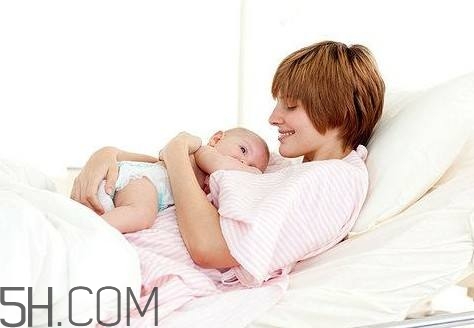 什么時(shí)候要考慮催生的問題？坐月子需要怎樣的環(huán)境比較好？