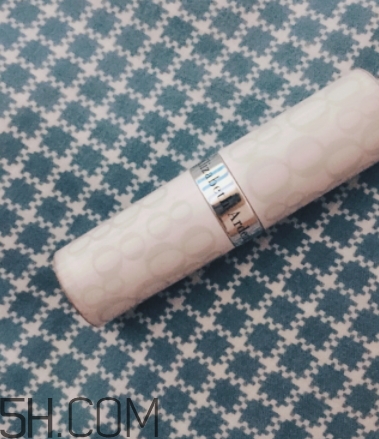 雅頓和蘭芝哪個(gè)好？伊麗莎白雅頓和蘭芝哪個(gè)檔次高