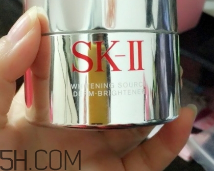 雅頓和sk2哪個(gè)好用？伊麗莎白雅頓和skii對(duì)比