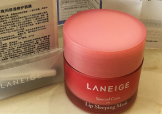 蘭芝夜間唇膜多久用一次？使用頻率