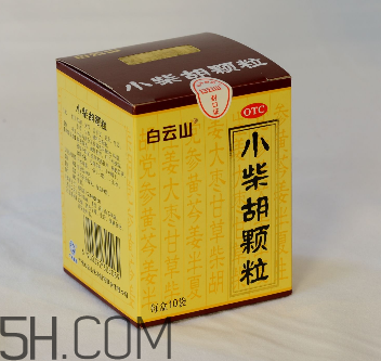 小柴胡顆粒是治風(fēng)寒還是風(fēng)熱？小柴胡顆粒是消炎藥嗎？