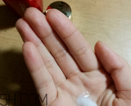 avenir艾文莉是什么牌子？高絲艾文莉和雪肌精哪個好？