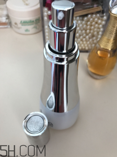 sum37度呼吸保濕乳油不油？適合什么膚質(zhì)？