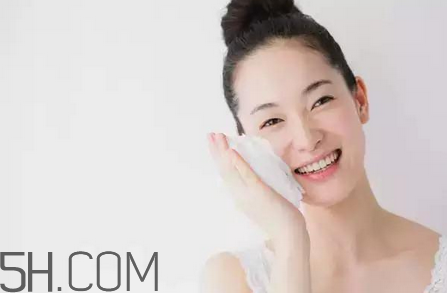 敏感肌膚用什么卸妝產(chǎn)品？臉上有紅血絲用什么卸妝？