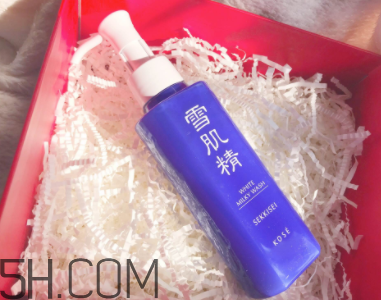 雪肌精柔凈洗顏乳有泡沫嗎？適合干皮嗎？
