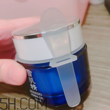 雪肌精菁華凝霜什么成分？有什么功效？