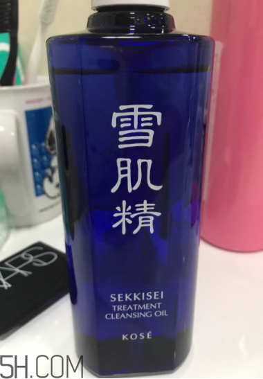 雪肌精卸妝油可以卸眼妝嗎？雪肌精卸妝油乳化快嗎？