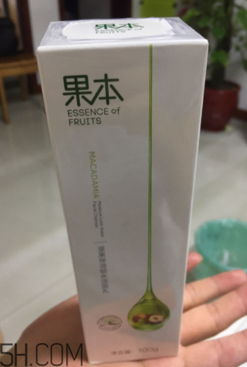 詩婷露雅堅果潔面乳有泡沫嗎？適合油皮嗎？