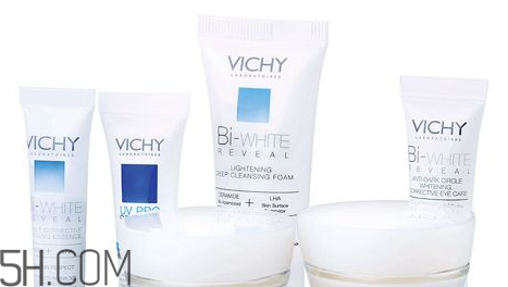 薇姿的護(hù)膚品好用嗎？美容院的護(hù)膚品好還是專柜的好？