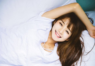女孩月經(jīng)初潮量多量少正常嗎？月經(jīng)初潮一般幾天干凈？