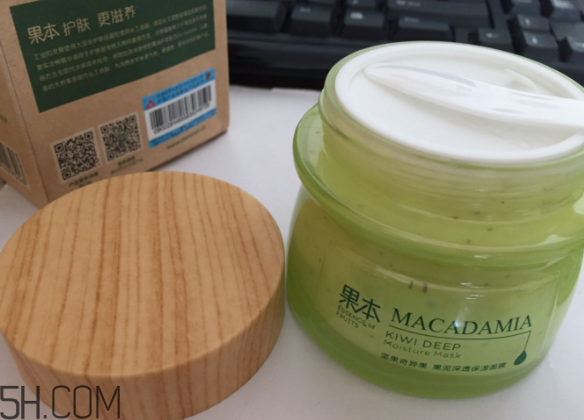 詩婷露雅果泥面膜什么功效？敷完要洗嗎？