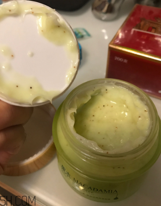 詩婷露雅果泥面膜什么功效？敷完要洗嗎？