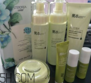 詩婷露雅荷荷巴系列有刺激嗎？適合敏感肌嗎？