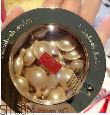 伊麗莎白雅頓精華膠囊適合什么季節(jié)用？