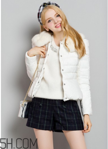 女裝羽絨服怎么保養(yǎng)？輕薄羽絨服怎么搭配？