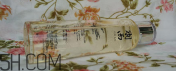 羽西蟲(chóng)草新肌水有什么功效？適合什么膚質(zhì)？