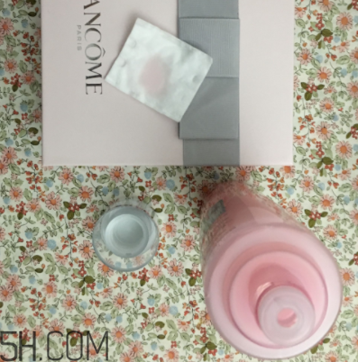 蘭蔻粉水不適合油皮？蘭蔻粉水適合什么膚質(zhì)？