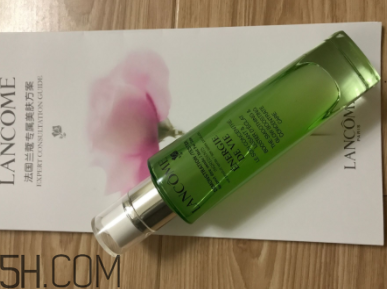 蘭蔻水光瓶適合什么年齡使用？蘭蔻水光瓶適合輕齡肌嗎？