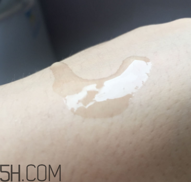 蘭蔻美膚修護美容液可以代替乳液嗎？什么功效？