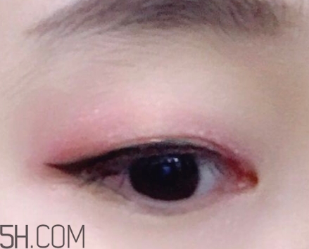 mac魅可人魚姬眼影日常嗎？mac魅可人魚姬眼影是什么顏色