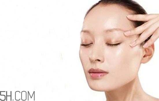 眼霜分幾種？眼霜和眼部精華一樣嗎？