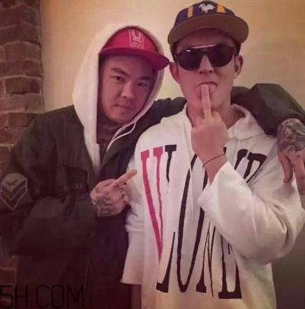 vlone衛(wèi)衣多少錢？vlone衛(wèi)衣價(jià)格