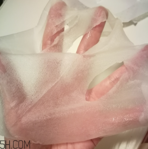 透真玻尿酸面膜過(guò)敏嗎？透真玻尿酸面膜含酒精嗎？
