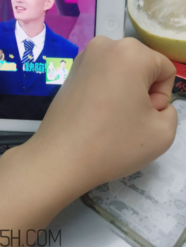瓷肌晶透雪肌潔面乳可以卸妝嗎？清潔力如何？