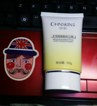 瓷肌礦物CC霜油不油？瓷肌礦物CC霜適合什么膚質(zhì)？