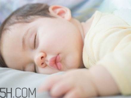 嬰幼兒腹脹要怎樣按摩？寶寶吃奶睡著了怎么辦？