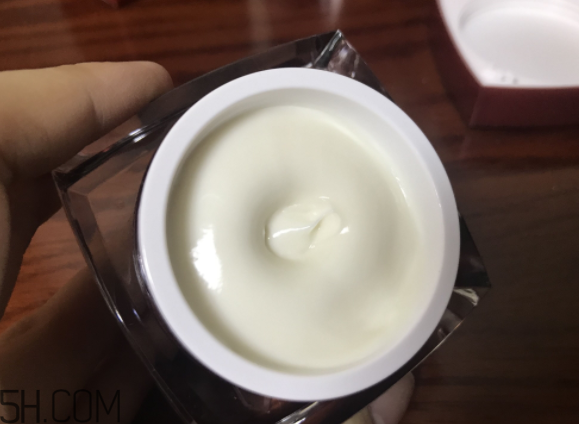 京城之霜為什么乳化之后才涂抹？京城之霜怎么用？