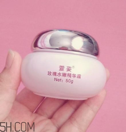 萱姿玫瑰水精華霜怎么樣？萱姿玫瑰水精華霜有激素嗎？