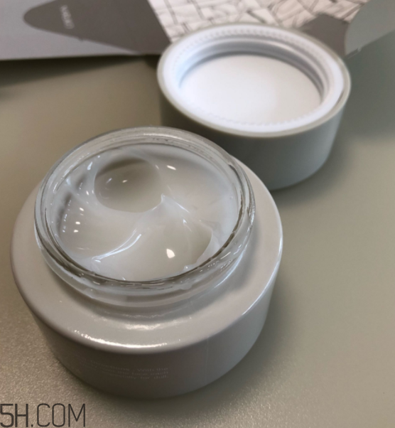 牛爾白玉蘭凍膜什么功效？牛爾白玉蘭凍膜熟齡肌適合嗎？