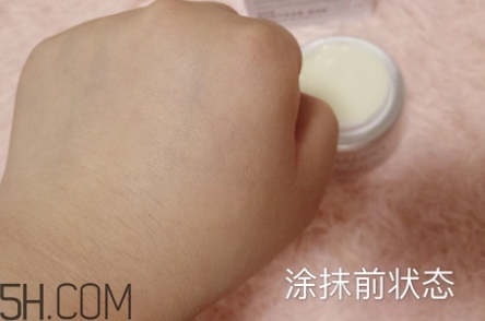 自然堂化妝品多少錢一套？
