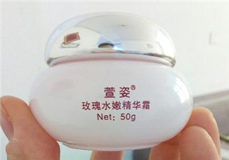 萱姿玫瑰水精華霜怎么樣？萱姿玫瑰水精華霜有激素嗎？