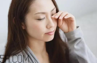 干眼癥是因為肝不好？肝不好能引發(fā)多種疾病
