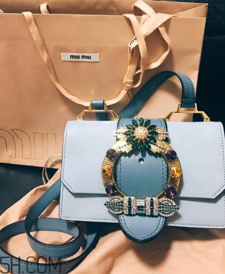 miumiu包包一般多少錢？這么仙的包包千萬別錯過