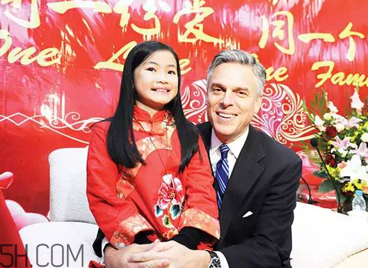 為什么老外愛收養(yǎng)中國的小孩？中國棄嬰多