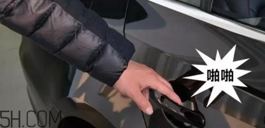 羽絨服為什么會爆炸？穿羽絨服要防止靜電