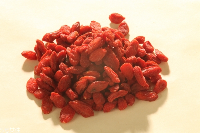 女人常吃哪些食物能滋陰補(bǔ)血？五大滋陰補(bǔ)血圣品