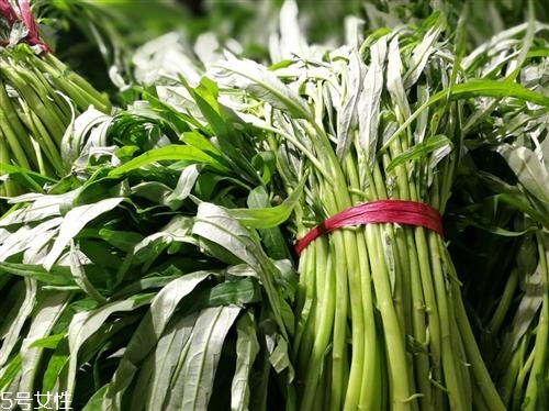 如何洗凈空心菜上殘留農(nóng)藥？四大清洗方法