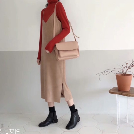過膝棉服怎么搭配 來(lái)自不同的靈感