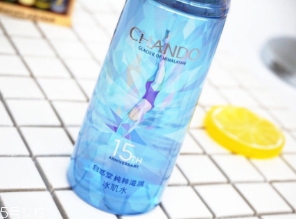 自然堂爽膚水怎么樣？看看是不是含酒精