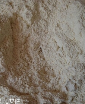 油角的皮要怎樣才松脆？關(guān)鍵看火候和時間