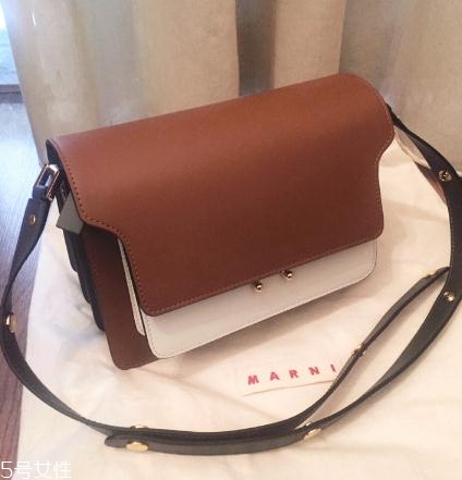marni包包一般什么價(jià)位？大牌女星最?lèi)?ài)的氣質(zhì)款包包