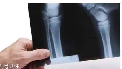 冬天老人容易犯哪些??？低溫易誘發(fā)5種病
