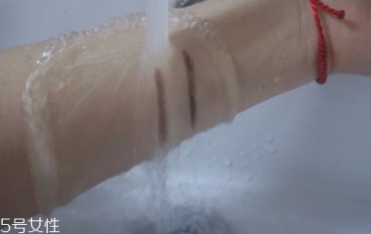 自然堂眉筆怎么樣？來看看眉筆的質(zhì)量