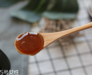 麥盧卡蜂蜜有什么驚人功能？內(nèi)服外敷功能強大